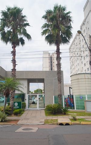 Apartamento à venda com 55m², 2 quartos e 1 vaga Apartamento à venda com 55m², 2 quartos e 1 vagaFachada
