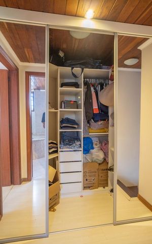 Casa de condomínio à venda com 166m², 3 quartos e 2 vagasQuarto 3 - Suíte