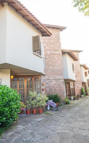 Casa de condomínio à venda com 166m², 3 quartos e 2 vagasFachada