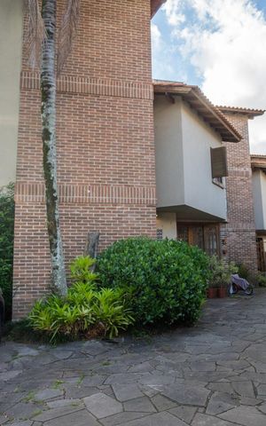 Casa de condomínio à venda com 166m², 3 quartos e 2 vagasFachada