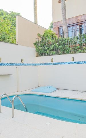 Casa de condomínio à venda com 166m², 3 quartos e 2 vagasÁrea comum - Piscina