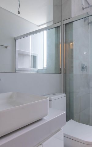 Apartamento à venda com 66m², 2 quartos e 2 vagas Apartamento à venda com 66m², 2 quartos e 2 vagasBanheiro