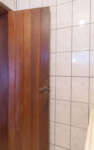 Casa à venda com 450m², 2 quartos e 3 vagas Casa à venda com 450m², 2 quartos e 3 vagasBanheiro da Suíte