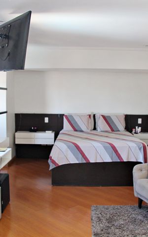 Casa à venda com 278m², 4 quartos e 6 vagasSuíte 1