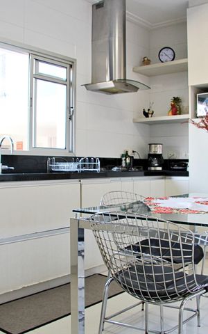 Casa à venda com 278m², 4 quartos e 6 vagasCozinha