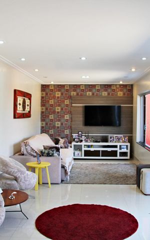 Casa à venda com 278m², 4 quartos e 6 vagasSala