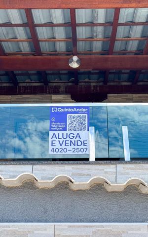 Casa à venda com 250m², 3 quartos e 3 vagas Casa à venda com 250m², 3 quartos e 3 vagasplaquinha instalada
