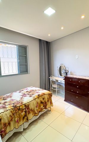 Casa à venda com 250m², 3 quartos e 3 vagas Casa à venda com 250m², 3 quartos e 3 vagasQuarto 3