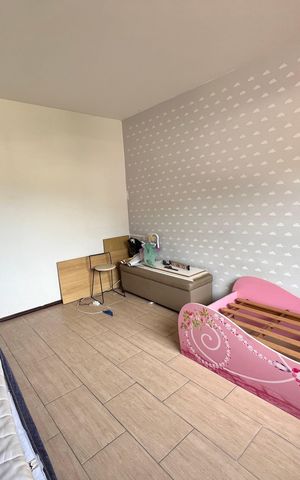 Casa à venda com 700m², 4 quartos e 2 vagas Casa à venda com 700m², 4 quartos e 2 vagasQuarto 2