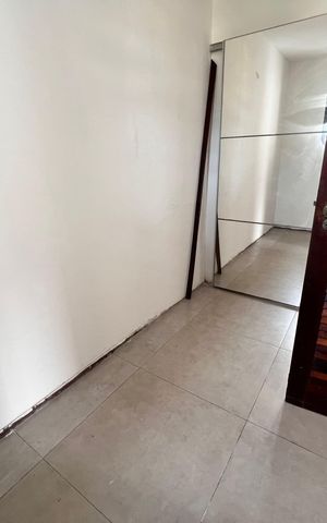 Casa à venda com 700m², 4 quartos e 2 vagas Casa à venda com 700m², 4 quartos e 2 vagasQuarto 3 Closet