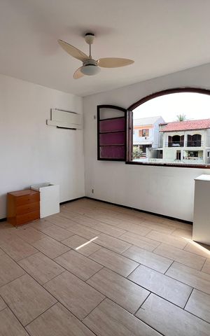 Casa à venda com 700m², 4 quartos e 2 vagas Casa à venda com 700m², 4 quartos e 2 vagasQuarto 1