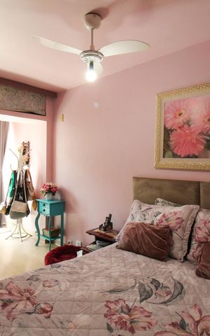 Apartamento à venda com 200m², 3 quartos e 1 vaga Apartamento à venda com 200m², 3 quartos e 1 vagaSuíte
