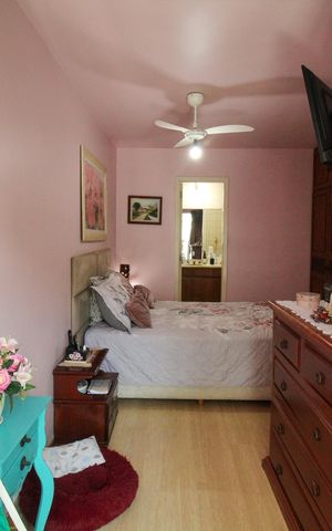 Apartamento à venda com 200m², 3 quartos e 1 vaga Apartamento à venda com 200m², 3 quartos e 1 vagaSuíte
