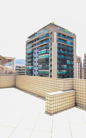 Apartamento à venda com 200m², 3 quartos e 1 vaga Apartamento à venda com 200m², 3 quartos e 1 vagaTerraço