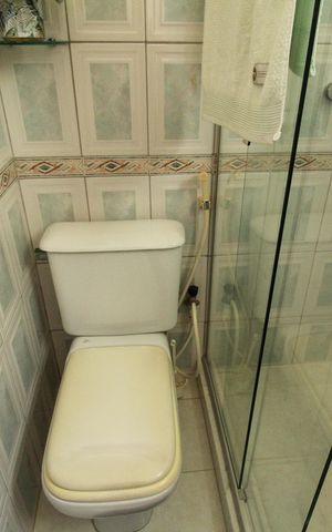 Apartamento à venda com 200m², 3 quartos e 1 vaga Apartamento à venda com 200m², 3 quartos e 1 vagaBanheiro Social 2