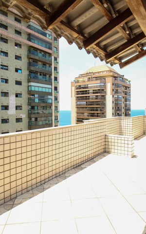 Apartamento à venda com 200m², 3 quartos e 1 vaga Apartamento à venda com 200m², 3 quartos e 1 vagaTerraço