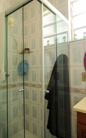 Apartamento à venda com 200m², 3 quartos e 1 vaga Apartamento à venda com 200m², 3 quartos e 1 vagaBanheiro Social 2