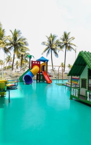 Apartamento à venda com 200m², 3 quartos e 1 vaga Apartamento à venda com 200m², 3 quartos e 1 vagaÁrea comum - Playground