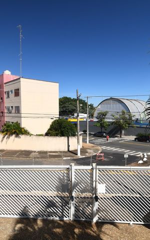 Apartamento à venda com 88m², 2 quartos e 2 vagasQuarto 2 - Vista
