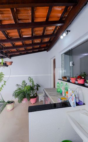 Casa à venda com 100m², 2 quartos e 1 vagaÁrea de Serviço
