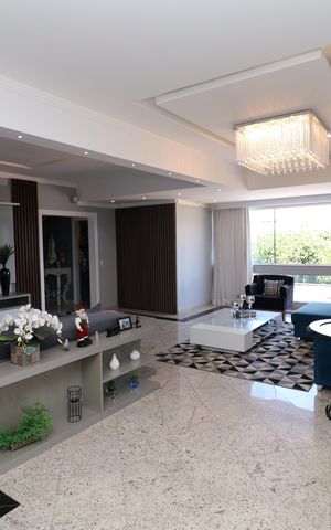 Casa à venda com 450m², 3 quartos e 3 vagasSala
