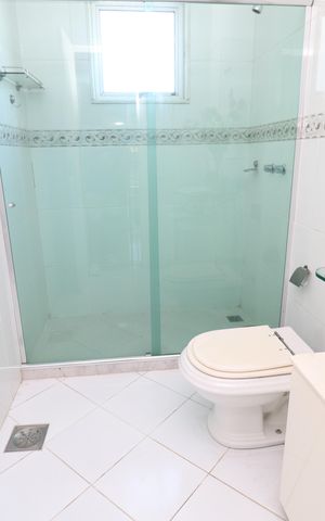 Casa à venda com 450m², 3 quartos e 3 vagasBanheiro Social