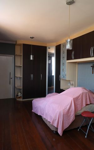 Casa à venda com 450m², 3 quartos e 3 vagasSuíte 2