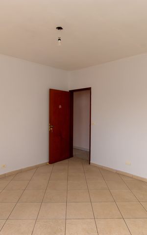Casa à venda com 400m², 6 quartos e 11 vagas Casa à venda com 400m², 6 quartos e 11 vagasCasa 2 - Quarto 1
