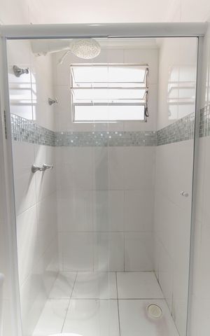 Apartamento para alugar com 60m², 2 quartos e 1 vaga Apartamento para alugar com 60m², 2 quartos e 1 vagaBanheiro
