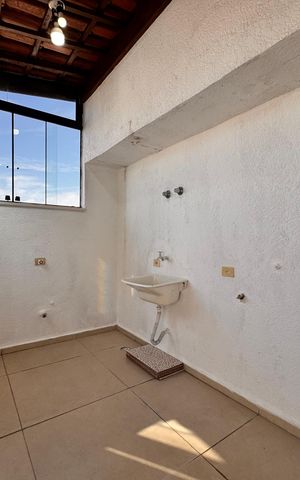 Apartamento à venda com 104m², 2 quartos e 2 vagasLavanderia
