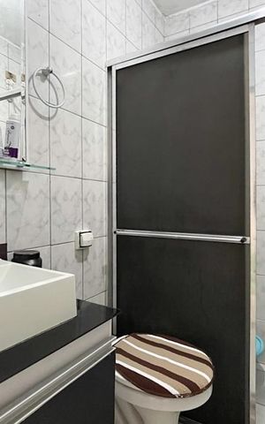 Casa à venda com 66m², 2 quartos e 1 vagaBanheiro Social