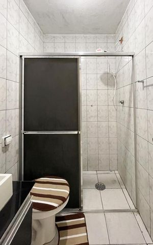 Casa à venda com 66m², 2 quartos e 1 vagaBanheiro Social