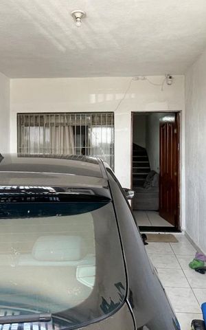 Casa à venda com 66m², 2 quartos e 1 vagaGaragem