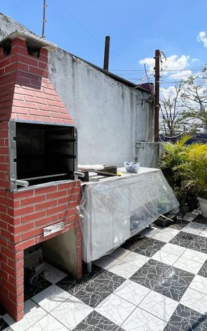 Casa à venda com 66m², 2 quartos e 1 vagaSacada do Quarto 2