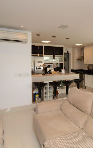 Apartamento à venda com 93m², 2 quartos e 2 vagasSala