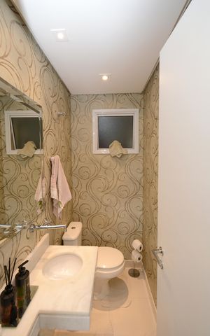 Apartamento à venda com 93m², 2 quartos e 2 vagasLavabo