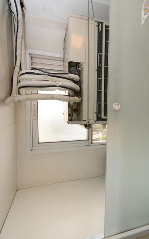 Apartamento à venda com 93m², 2 quartos e 2 vagasDetalhe da area de serviço