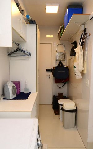 Apartamento à venda com 93m², 2 quartos e 2 vagasÁrea de Serviço
