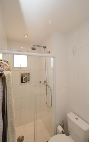 Apartamento à venda com 93m², 2 quartos e 2 vagasBanheiro da Suíte 2