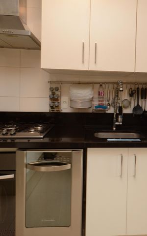 Apartamento à venda com 93m², 2 quartos e 2 vagasDetalhe da cozinha