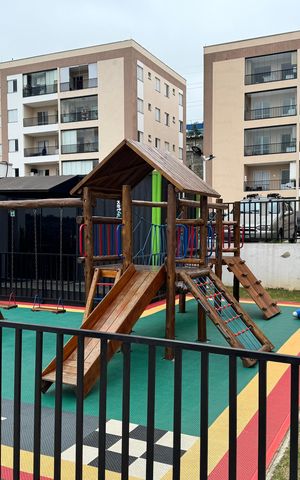 Apartamento para alugar com 41m², 2 quartos e 1 vaga Apartamento para alugar com 41m², 2 quartos e 1 vagaÁrea comum - Playground