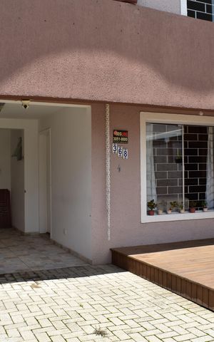 Casa de condomínio à venda com 110m², 3 quartos e 2 vagasVaranda
