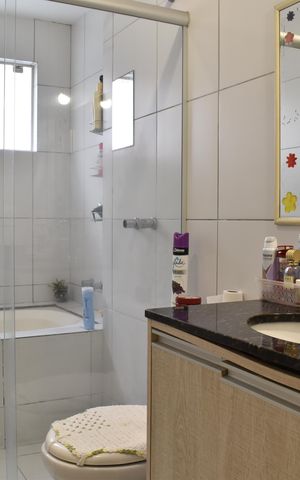 Casa de condomínio à venda com 110m², 3 quartos e 2 vagasBanheiro da Suíte