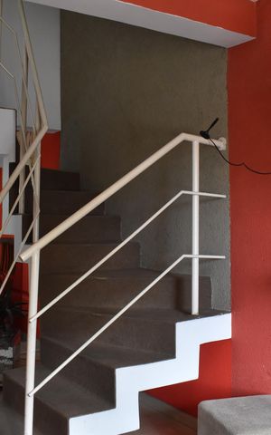 Casa de condomínio à venda com 110m², 3 quartos e 2 vagasSala