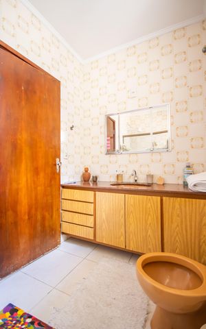 Casa à venda com 225m², 3 quartos e 6 vagas Casa à venda com 225m², 3 quartos e 6 vagasBanheiro da Suíte 2 (Casa 2)