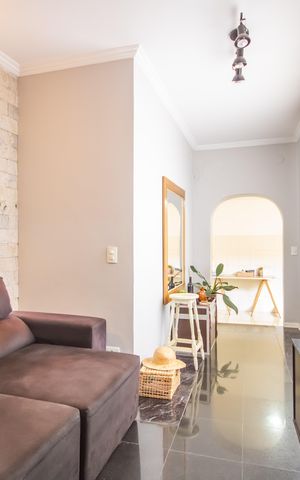 Casa à venda com 225m², 3 quartos e 6 vagas Casa à venda com 225m², 3 quartos e 6 vagasSala (Casa 2)