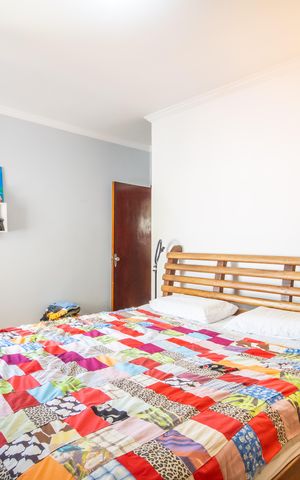Casa à venda com 225m², 3 quartos e 6 vagas Casa à venda com 225m², 3 quartos e 6 vagasSuíte (Casa 2)
