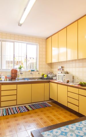 Casa à venda com 225m², 3 quartos e 6 vagas Casa à venda com 225m², 3 quartos e 6 vagasCozinha (Casa 1)