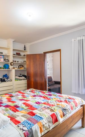 Casa à venda com 225m², 3 quartos e 6 vagas Casa à venda com 225m², 3 quartos e 6 vagasSuíte (Casa 2)