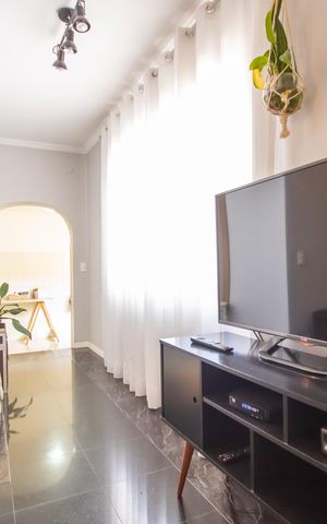 Casa à venda com 225m², 3 quartos e 6 vagas Casa à venda com 225m², 3 quartos e 6 vagasSala (Casa 2)